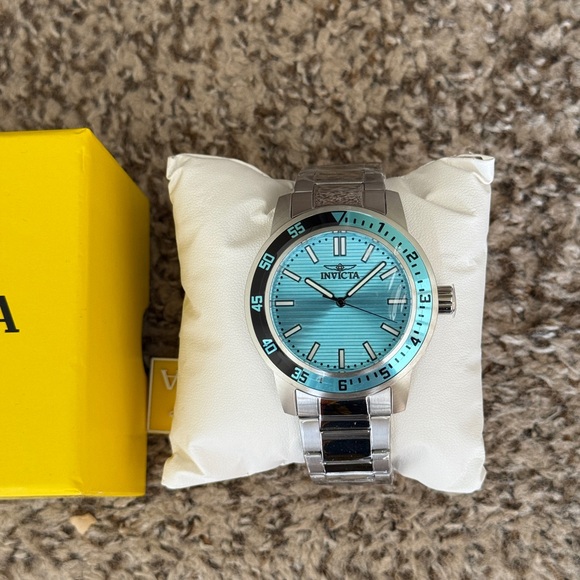Invicta Silver sky Blue Men's Watch - Picture 9 of 11